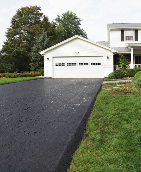 Cost of Blacktop Driveway Paving in Benton