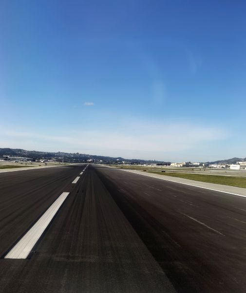 Airport Paving in Benton