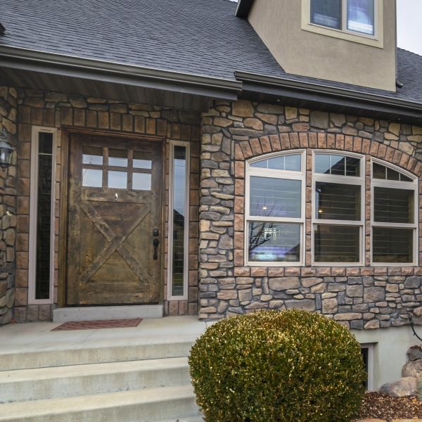 Cost of Entryway Paving in Benton